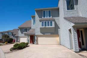 606, Shore Leave-Oceanside, Community Pools, Community Tennis, close to beach
